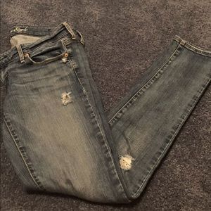 American Eagle Size 4 Ripped Skinny Jeans
